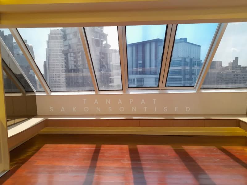 Moon Tower, Bangkok, Soi Sukhumvit 59, Khlong Tan Nua, Watthana, Bangkok, 6 Bedrooms, 657 sqm, Condo For Sale, by Tanapat Sakonsontised, 500175421 - DDproperty.com