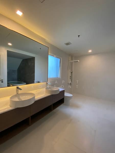 Moon Tower, Bangkok, Soi Sukhumvit 59, Khlong Tan Nua, Watthana, Bangkok, 6 Bedrooms, 657 sqm, Condo For Sale, by Tanapat Sakonsontised, 500175421 - DDproperty.com