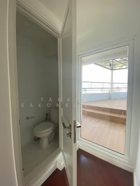 Moon Tower, Bangkok, Soi Sukhumvit 59, Khlong Tan Nua, Watthana, Bangkok, 6 Bedrooms, 657 sqm, Condo For Sale, by Tanapat Sakonsontised, 500175421 - DDproperty.com