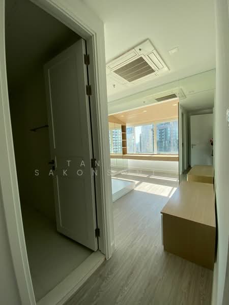 Moon Tower, Bangkok, Soi Sukhumvit 59, Khlong Tan Nua, Watthana, Bangkok, 6 Bedrooms, 657 sqm, Condo For Sale, by Tanapat Sakonsontised, 500175421 - DDproperty.com