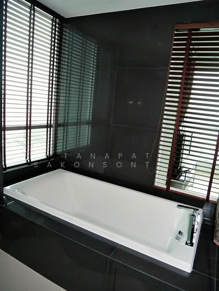 Rhythm Sathorn, Bangkok, 141 Soi Sathorn 21, Yan Nawa, Sathon, Bangkok, 2 Bedrooms, 63 sqm, Condo For Sale, by Tanapat Sakonsontised, 500175432 - DDproperty.com