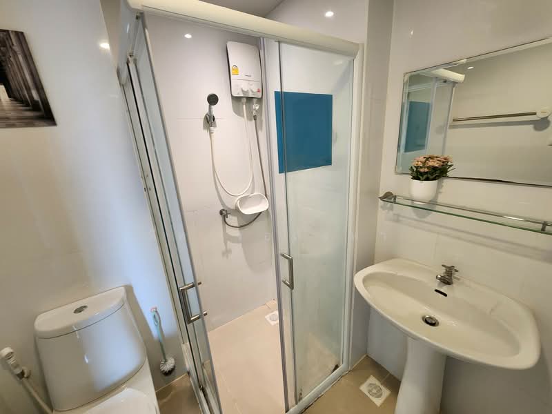 The Escape Condominium, Bangkok, 1073 Sukhumvit 101/1 Road, Bang Chak, Phra Khanong, Bangkok, 1 Bedroom, 33 sqm, Condo For Rent, by ที่ทางอสังหา, 500175453 - DDproperty.com