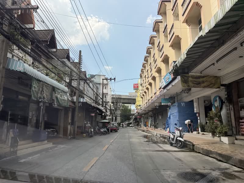 อยู่เจริญ พหล40, กรุงเทพ, พหลโยธิน40, เสนานิคม, จตุจักร, กรุงเทพ, 136 ตร.ม., ทาวน์เฮ้าส์ ขาย, โดย คุณ ศศิวิภา พูลทา, 500175457 - DDproperty.com