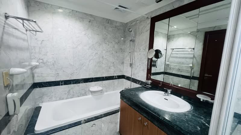 All Seasons Mansion, Bangkok, Soi Ruamrudee, Wireless Road, Lumphini, Pathum Wan, Bangkok, 2 Bedrooms, 137 sqm, Condo For Rent, by Nuttapong Hiranyaveja, 500175464 - DDproperty.com