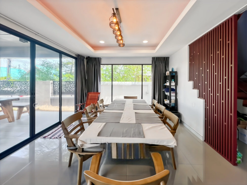 Villa 2 Stories, Prachuap Khiri Khan, Nong Kae, Hua Hin, Prachuap Khiri Khan, 4 Bedrooms, 260 sqm, Single Detached House For Sale, by Cheeranan Satsue, 500175503 - DDproperty.com