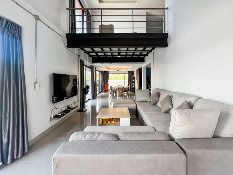 Villa 2 Stories, Prachuap Khiri Khan, Nong Kae, Hua Hin, Prachuap Khiri Khan, 4 Bedrooms, 260 sqm, Single Detached House For Sale, by Cheeranan Satsue, 500175503 - DDproperty.com