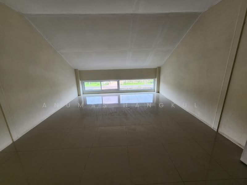 ขายด่วน! ถูกสุดในโครงการ อาคารพาณิชย์ 3.5 ชั้น ทำเลทองติดถนนใหญ่บรมราชชนนี (สาย 8 นครชัยศรี) ทำเลค้, นครปฐม, ขุนแก้ว, นครชัยศรี, นครปฐม, 216 ตร.ม., ตึกแถว-อาคารพาณิชย์ ขาย, โดย Anumas Hangkul, 500175508 - DDproperty.com