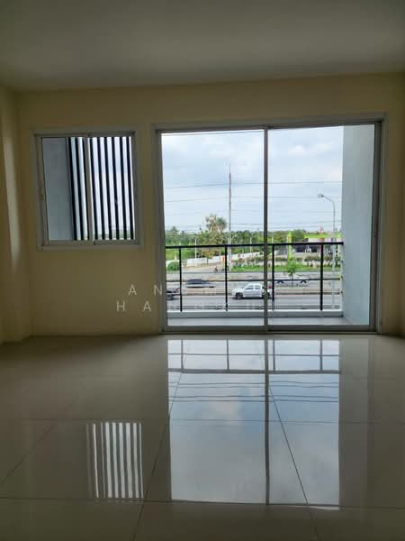 ขายด่วน! ถูกสุดในโครงการ อาคารพาณิชย์ 3.5 ชั้น ทำเลทองติดถนนใหญ่บรมราชชนนี (สาย 8 นครชัยศรี) ทำเลค้, นครปฐม, ขุนแก้ว, นครชัยศรี, นครปฐม, 216 ตร.ม., ตึกแถว-อาคารพาณิชย์ ขาย, โดย Anumas Hangkul, 500175508 - DDproperty.com