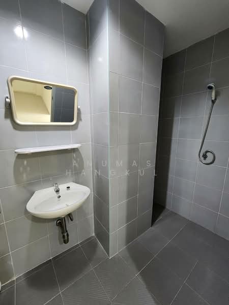 ขายด่วน! ถูกสุดในโครงการ อาคารพาณิชย์ 3.5 ชั้น ทำเลทองติดถนนใหญ่บรมราชชนนี (สาย 8 นครชัยศรี) ทำเลค้, Nakhon Pathom, Khun Kaeo, Nakhon Chai Sri, Nakhon Pathom, , 216 sqm, Shophouse For Sale, by Anumas Hangkul, 500175508 - DDproperty.com