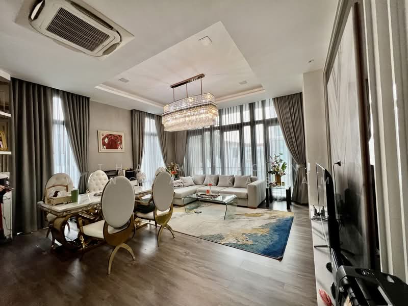 Patio Ratchayothin, Bangkok, Phahonyothin 32, Chan Kasem, Chatuchak, Bangkok, 3 Bedrooms, 320 sqm, Townhouse For Sale, by Thananthorn Wongvarnkaseam, 500175517 - DDproperty.com