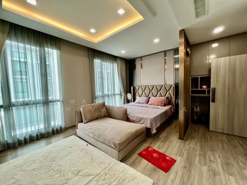 Patio Ratchayothin, Bangkok, Phahonyothin 32, Chan Kasem, Chatuchak, Bangkok, 3 Bedrooms, 320 sqm, Townhouse For Sale, by Thananthorn Wongvarnkaseam, 500175517 - DDproperty.com