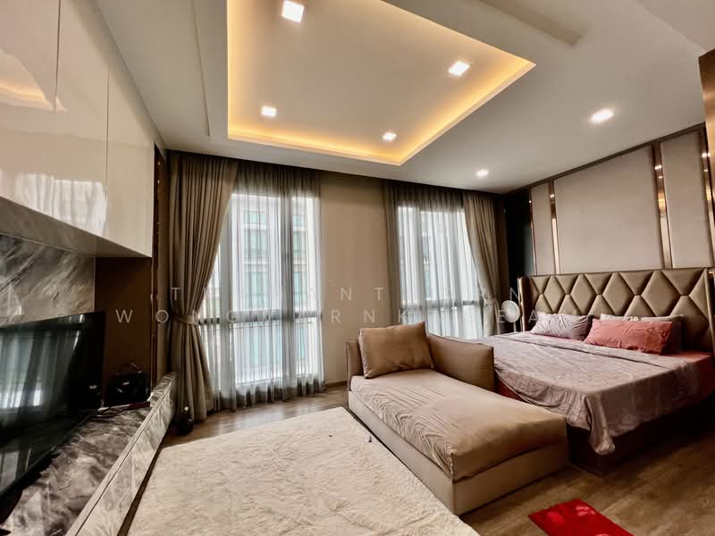 Patio Ratchayothin, Bangkok, Phahonyothin 32, Chan Kasem, Chatuchak, Bangkok, 3 Bedrooms, 320 sqm, Townhouse For Sale, by Thananthorn Wongvarnkaseam, 500175517 - DDproperty.com