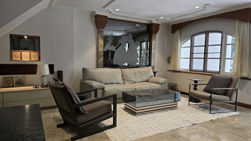 Baan Sukhumvit Garden City 79, Bangkok, Sukhumvit Road 79, Bang Chak, Phra Khanong, Bangkok, 2 Bedrooms, 220 sqm, Townhouse For Sale, by Fern, 500175523 - DDproperty.com