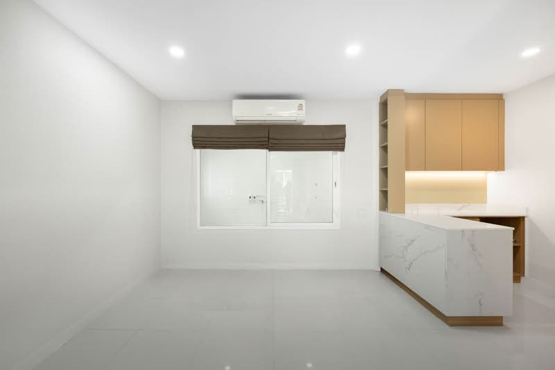 Centro Sathorn-Kallapapruek, Bangkok, Bang Khae Road, Bang Khae, Bang Khae, Bangkok, 4 Bedrooms, 175 sqm, Single Detached House For Sale, by Anumas Hangkul, 500175528 - DDproperty.com