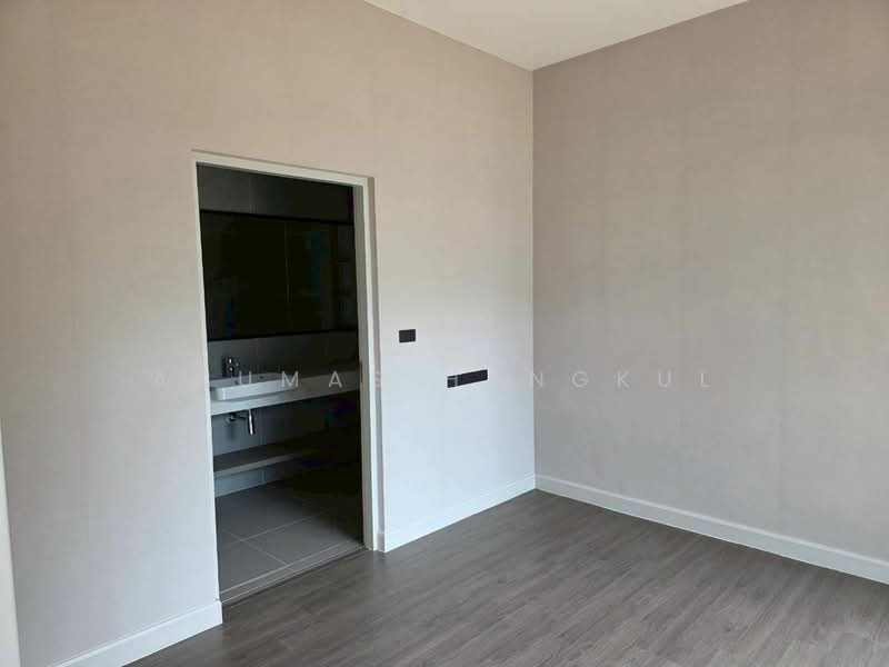 Bangkok Boulevard Rama 5, Nonthaburi, 34-38 Atchariya Prasith Road, Mahasawat, Bang Kruai, Nonthaburi, 5 Bedrooms, 319 sqm, Single Detached House For Sale, by Anumas Hangkul, 500175536 - DDproperty.com