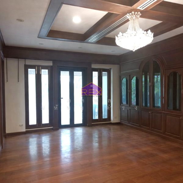 Nichada Thani, Nonthaburi, Soi Prasert Islam, Bang Talat, Pak Kret, Nonthaburi, 5 Bedrooms, 840 sqm, Single Detached House For Sale, by ภคพล มหัทธนดำรง, 500175537 - DDproperty.com