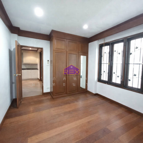 Nichada Thani, Nonthaburi, Soi Prasert Islam, Bang Talat, Pak Kret, Nonthaburi, 5 Bedrooms, 840 sqm, Single Detached House For Sale, by ภคพล มหัทธนดำรง, 500175537 - DDproperty.com