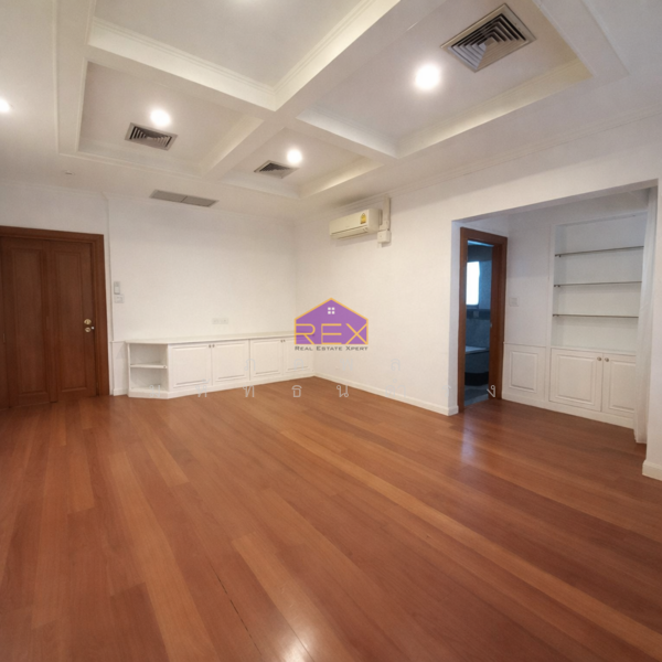 Nichada Thani, Nonthaburi, Soi Prasert Islam, Bang Talat, Pak Kret, Nonthaburi, 5 Bedrooms, 840 sqm, Single Detached House For Sale, by ภคพล มหัทธนดำรง, 500175537 - DDproperty.com