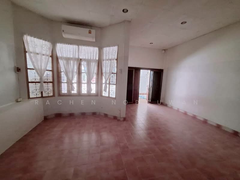 Townhouse, Bangkok, Hua Mak, Bang Kapi, Bangkok, 3 Bedrooms, 150 sqm, Townhouse For Rent, by Rachen Nopsuwan, 500175551 - DDproperty.com