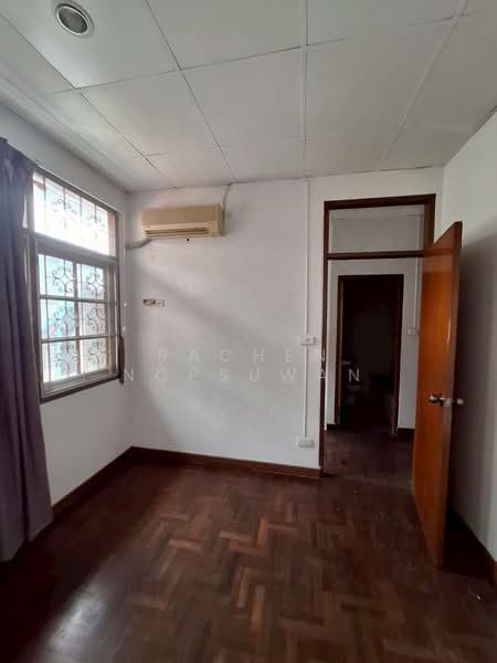 Townhouse, Bangkok, Hua Mak, Bang Kapi, Bangkok, 3 Bedrooms, 150 sqm, Townhouse For Rent, by Rachen Nopsuwan, 500175551 - DDproperty.com