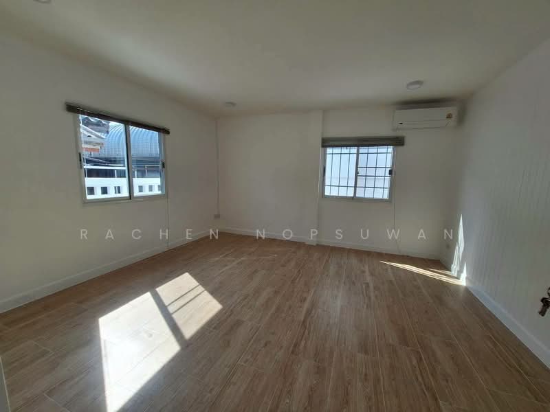 Sammakorn Ramkamhang 112, Bangkok, Saphan Sung, Saphan Sung, Bangkok, 4 Bedrooms, 160 sqm, Single Detached House For Sale, by Rachen Nopsuwan, 500175558 - DDproperty.com