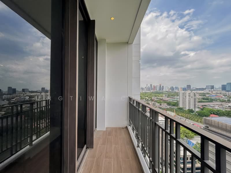 Muniq Langsuan, Bangkok, Soi Tonson, Lumphini, Pathum Wan, Bangkok, 3 Bedrooms, 140 sqm, Condo For Rent, by Rungtiwa Chinchai, 500175569 - DDproperty.com