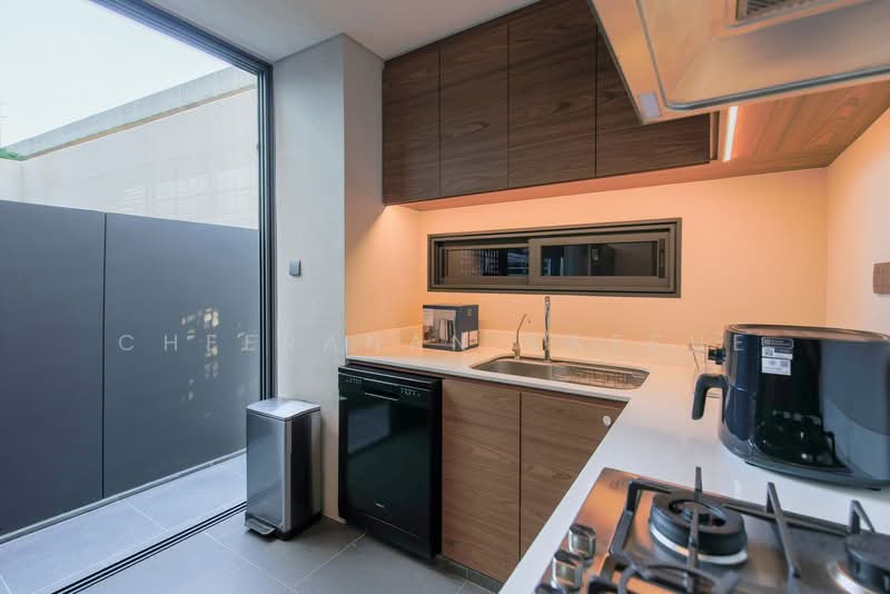 The Urban Reserve Rama 9-Motorway, Bangkok, Phatthanakan Road, Suan Luang, Suan Luang, Bangkok, 5 Bedrooms, 550 sqm, Single Detached House For Rent, by Cheeranan Satsue, 500175570 - DDproperty.com