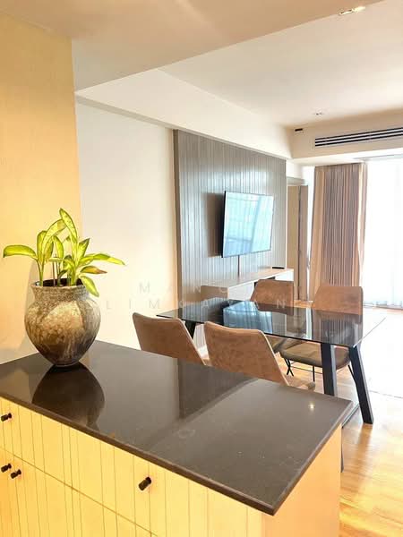 Villa Bajaj, Bangkok, Soi Sukhumvit 19, Khlongtoei Nua, Watthana, Bangkok, 2 Bedrooms, 160 sqm, Condo For Rent, by Manop Limkayan, 500175572 - DDproperty.com