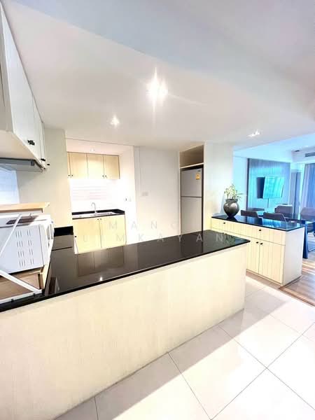 Villa Bajaj, Bangkok, Soi Sukhumvit 19, Khlongtoei Nua, Watthana, Bangkok, 2 Bedrooms, 160 sqm, Condo For Rent, by Manop Limkayan, 500175572 - DDproperty.com