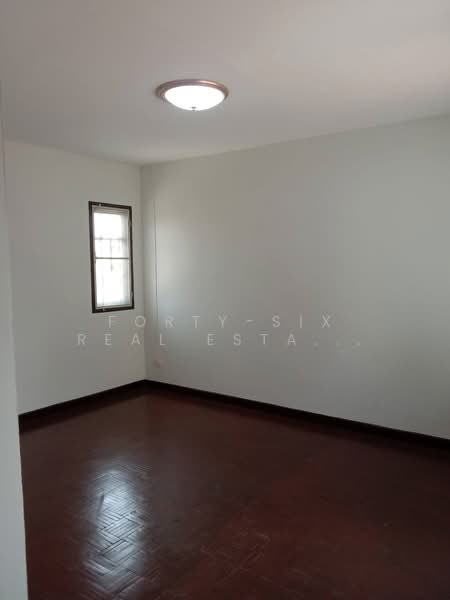 ให้เช่าบ้านเดี่ยว 3 ชั้น รีโนเวทใหม่ 5 แยกวัชรพล หมู่บ้าน เอกนคร, Bangkok, Tha Rang, Bang Khen, Bangkok, 4 Bedrooms, 280 sqm, Single Detached House For Rent, by Forty-Six Real Estate Group, 500175596 - DDproperty.com