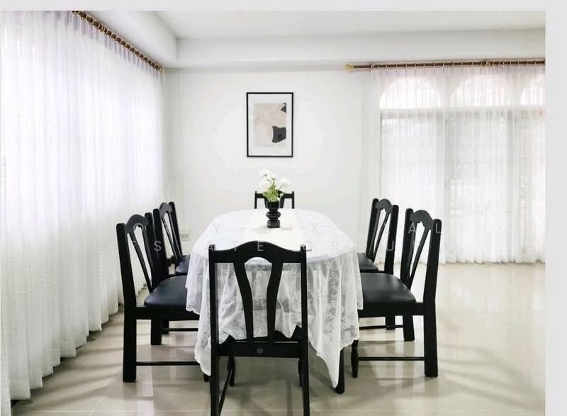 ให้เช่า บ้านเดี่ยว ย่านห้วยขวาง, Bangkok, Huai Khwang, Huai Khwang, Bangkok, 5 Bedrooms, 400 sqm, Single Detached House For Rent, by Forty-Six Real Estate Group, 500175608 - DDproperty.com