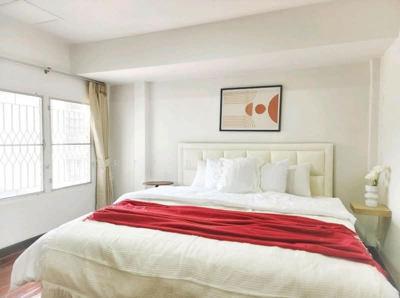 ให้เช่า บ้านเดี่ยว ย่านห้วยขวาง, Bangkok, Huai Khwang, Huai Khwang, Bangkok, 5 Bedrooms, 400 sqm, Single Detached House For Rent, by Forty-Six Real Estate Group, 500175608 - DDproperty.com