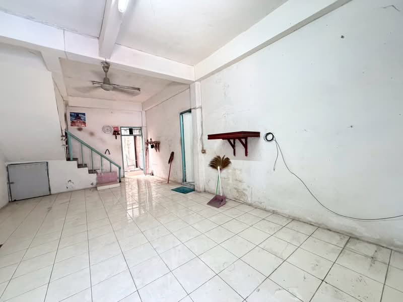 2 storey commercial building, Pracha Uthit 90., Bangkok, ประชาอุทิศ 90, Rat Burana, Rat Burana, Bangkok, , 113 sqm, Shophouse For Sale, by พัฒน์ วินเนอร์, 500175614 - DDproperty.com
