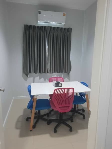 Baan Lang Suan Phutthamonthon Sai 4-Phetkasem, Nakhon Pathom, พุทธมณฑลสาย 4, Bang Krathuk, Sam Phran, Nakhon Pathom, 4 Bedrooms, 168 sqm, Single Detached House For Sale, by Line: @katagent, 500175642 - DDproperty.com