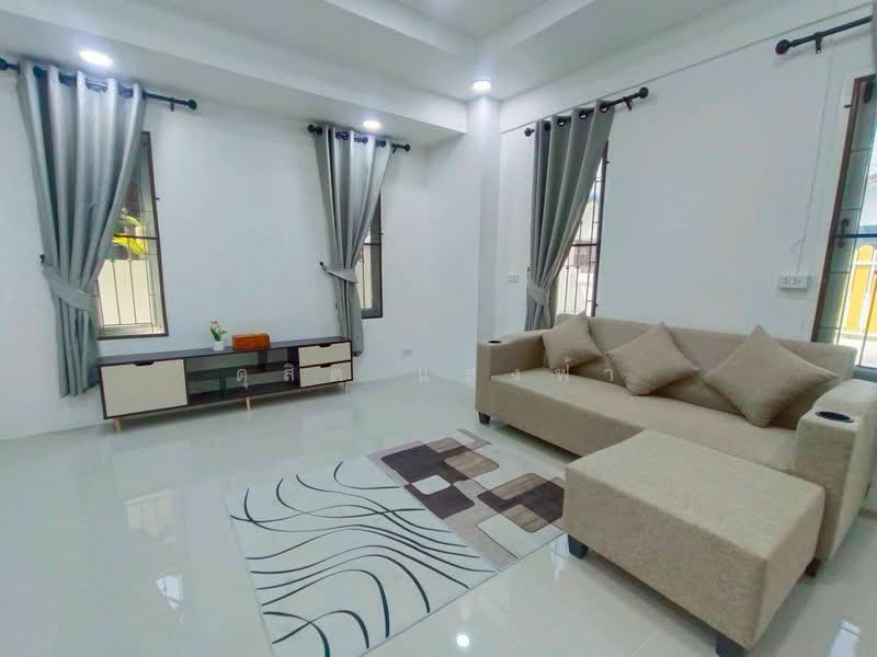 ให้เช่าบ้านเดี่ยว ม.ศศิรีสอร์ทบ่อวิน ศรีราชา, ชลบุรี, บ่อวิน, ศรีราชา, ชลบุรี, 180 ตร.ม., บ้านเดี่ยว ให้เช่า, โดย ดุสิต แสงฟ้า, 500175674 - DDproperty.com