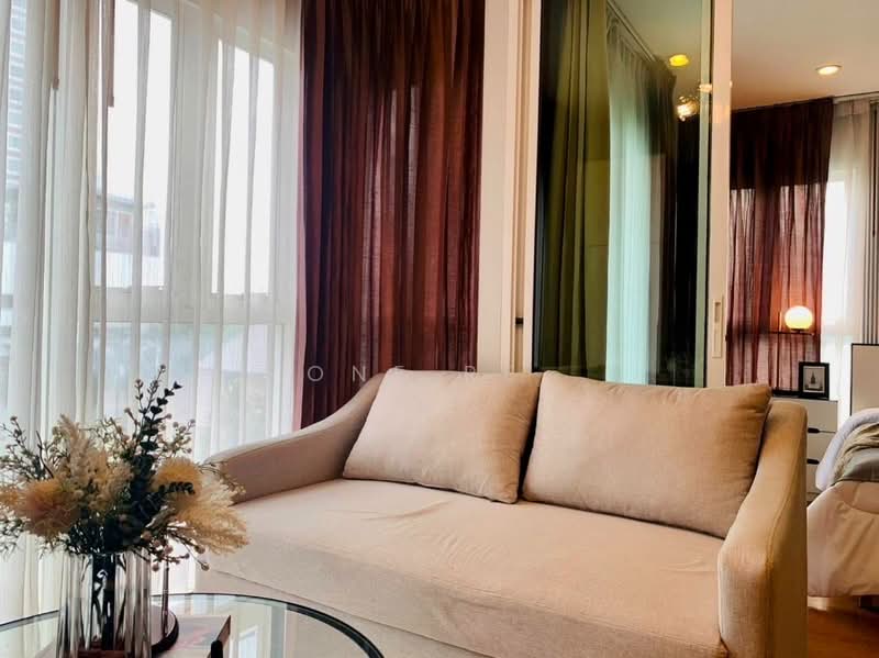 Tourmaline Gold Sathorn-Taksin, Bangkok, 14 Charoen Nakhon Rd, Khlong Ton Sai, Khlong San, Bangkok, 1 Bedroom, 41 sqm, Condo For Sale, by One Re., 500175678 - DDproperty.com
