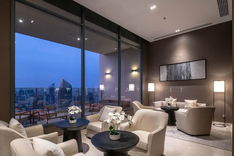 The Esse Asoke, Bangkok, 333 Soi Sukhumvit 21, Sukhumvit Road, Khlongtoei Nua, Watthana, Bangkok, 1 Bedroom, 45 sqm, Condo For Rent, by Kay Tippayanet, 500175703 - DDproperty.com