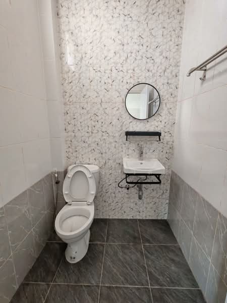 ทาวน์เฮ้าส์ คลองแหฝั่งเมือง ซอยรัศมี, สงขลา, รัศมี-ศรีเฉลิม, คลองแห, หาดใหญ่, สงขลา, 94 ตร.ม., ทาวน์เฮ้าส์ ขาย, โดย ศุภกฤต ยืนยงสวัสดิ์, 500175713 - DDproperty.com