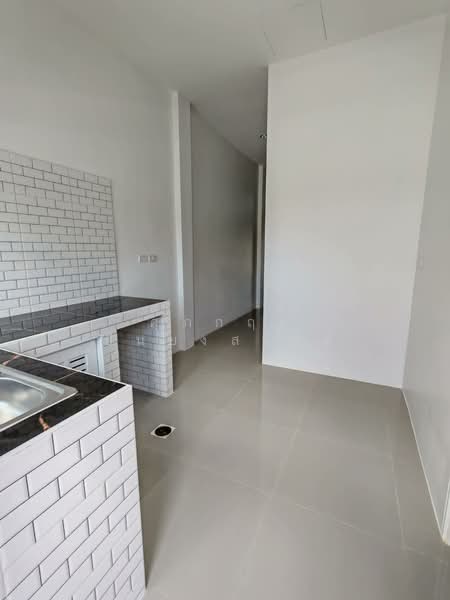ทาวน์เฮ้าส์ คลองแหฝั่งเมือง ซอยรัศมี, Songkhla, รัศมี-ศรีเฉลิม, Khlong Hae, Hat Yai, Songkhla, 2 Bedrooms, 94 sqm, Townhouse For Sale, by ศุภกฤต ยืนยงสวัสดิ์, 500175713 - DDproperty.com