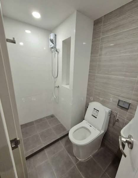 Brompton Pet Friendly Samrong Station : บรอมป์ตัน เพ็ท เฟรนด์ลี่ สำโรง, Samut Prakan, ซอย เทพารักษ์ 4, Thepharak, Muang Samut Prakarn, Samut Prakan, 1 Bedroom, 24 sqm, Condo For Rent, by คุณ ภัทรานิษฐ์, 500175715 - DDproperty.com