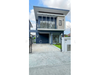 ขาย - บ้านเดี่ยวสไตล์โมเดิร์น 4 ห้องนอน พัทยาเหนือ, ชลบุรี