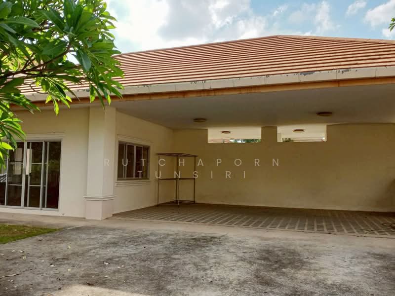 บ้านในโครงการ ให้เช่า – ใกล้เซ็นทรัลเฟสติวัล เพียง 10 นาที ค่าเช่า 35,000 บาท / เดือน รหัสทรัพย์ : N, Chiang Mai, San Phra Net, San Sai, Chiang Mai, 6 Bedrooms, 400 sqm, Single Detached House For Rent, by Rutchaporn Tunsiri, 500175736 - DDproperty.com