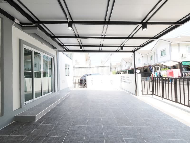 ขายราคาพิเศษ ทาวน์เฮ้าส์ 2 ชั้น ม.ณรุจา เนื้อที่ 30 ตร.ว. 4นอน 2น้ำ บ้านสวย หน้ากว้าง แปลงมุม, นนทบุรี, ศาลากลาง, บางกรวย, นนทบุรี, 180 ตร.ม., ทาวน์เฮ้าส์ ขาย, โดย วิภา รุ่งธุระ, 500175745 - DDproperty.com