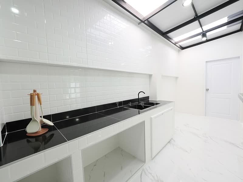 ขายราคาพิเศษ ทาวน์เฮ้าส์ 2 ชั้น ม.ณรุจา เนื้อที่ 30 ตร.ว. 4นอน 2น้ำ บ้านสวย หน้ากว้าง แปลงมุม, นนทบุรี, ศาลากลาง, บางกรวย, นนทบุรี, 180 ตร.ม., ทาวน์เฮ้าส์ ขาย, โดย วิภา รุ่งธุระ, 500175745 - DDproperty.com