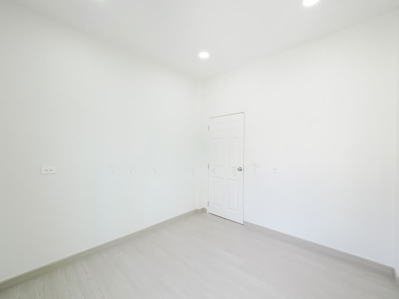 ขายราคาพิเศษ ทาวน์เฮ้าส์ 2 ชั้น ม.ณรุจา เนื้อที่ 30 ตร.ว. 4นอน 2น้ำ บ้านสวย หน้ากว้าง แปลงมุม, Nonthaburi, Sala Klang, Bang Kruai, Nonthaburi, 4 Bedrooms, 180 sqm, Townhouse For Sale, by wipa รุ่งธุระ, 500175745 - DDproperty.com