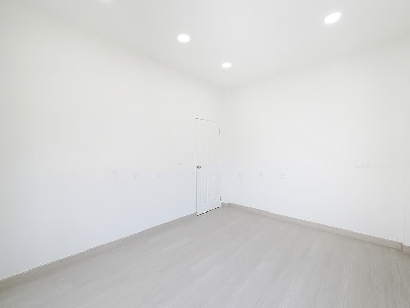 ขายราคาพิเศษ ทาวน์เฮ้าส์ 2 ชั้น ม.ณรุจา เนื้อที่ 30 ตร.ว. 4นอน 2น้ำ บ้านสวย หน้ากว้าง แปลงมุม, นนทบุรี, ศาลากลาง, บางกรวย, นนทบุรี, 180 ตร.ม., ทาวน์เฮ้าส์ ขาย, โดย วิภา รุ่งธุระ, 500175745 - DDproperty.com