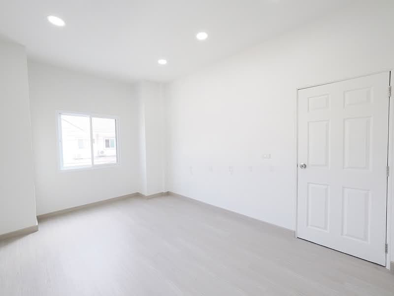 ขายราคาพิเศษ ทาวน์เฮ้าส์ 2 ชั้น ม.ณรุจา เนื้อที่ 30 ตร.ว. 4นอน 2น้ำ บ้านสวย หน้ากว้าง แปลงมุม, นนทบุรี, ศาลากลาง, บางกรวย, นนทบุรี, 180 ตร.ม., ทาวน์เฮ้าส์ ขาย, โดย วิภา รุ่งธุระ, 500175745 - DDproperty.com