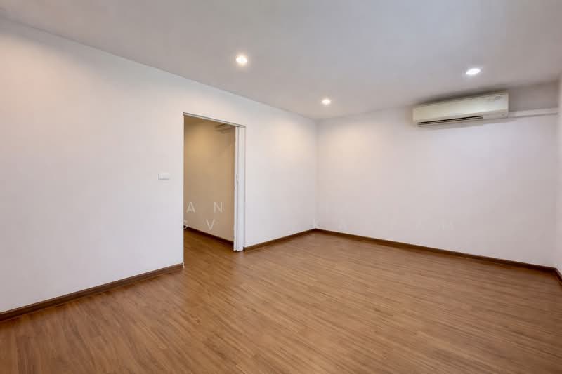 Villette City Pattanakarn 38, Bangkok, Phatthanakan Road, Prawet, Prawet, Bangkok, 3 Bedrooms, 160 sqm, Townhouse For Sale, by Thananthorn Wongvarnkaseam, 500175755 - DDproperty.com