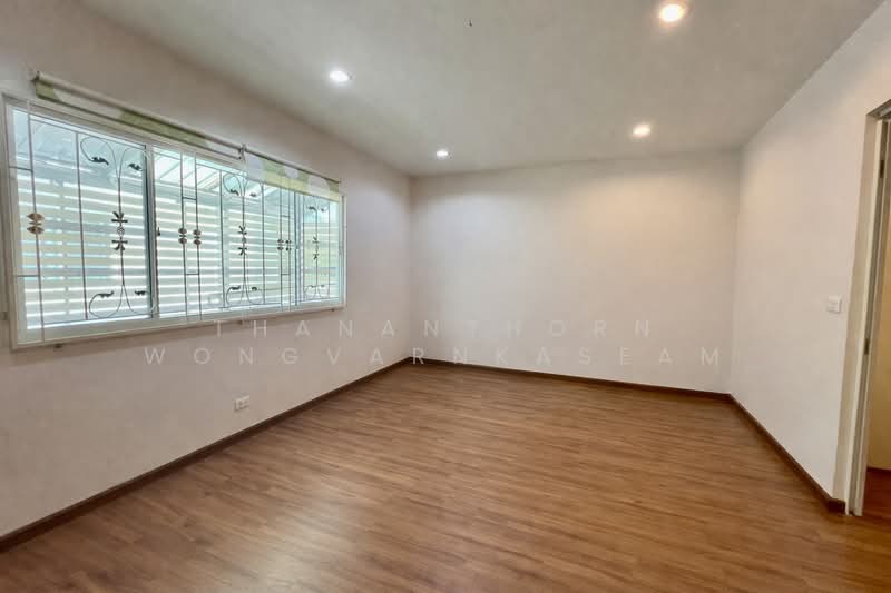 Villette City Pattanakarn 38, Bangkok, Phatthanakan Road, Prawet, Prawet, Bangkok, 3 Bedrooms, 160 sqm, Townhouse For Sale, by Thananthorn Wongvarnkaseam, 500175755 - DDproperty.com