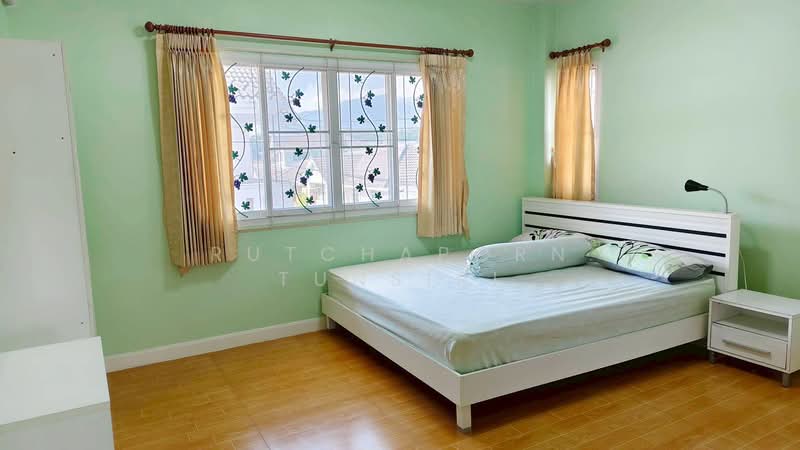 บ้านในโครงการ ให้เช่า – ใกล้บิ๊กซีแม่เหียะ เพียง 5 นาที ค่าเช่า 18,000 บาท / เดือน รหัสทรัพย์ : No.9, Chiang Mai, Pa Daet, Muang Chiang Mai, Chiang Mai, 3 Bedrooms, 150 sqm, Single Detached House For Rent, by Rutchaporn Tunsiri, 500175761 - DDproperty.com